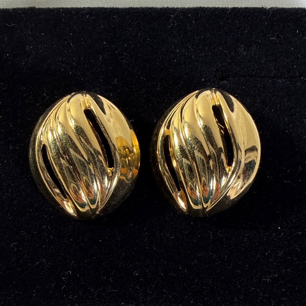 Vintage Domed Wave Oval Stud Earrings Gold Tone Modernist Etruscan Style Jewelry